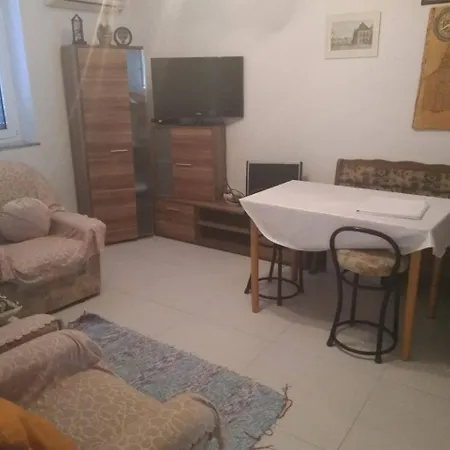 Dula House *