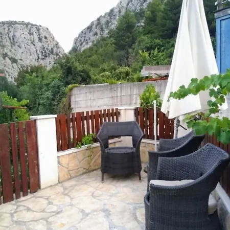 Dula House Lägenhet Omiš