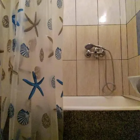 Dula House Апартаменты Омиш
